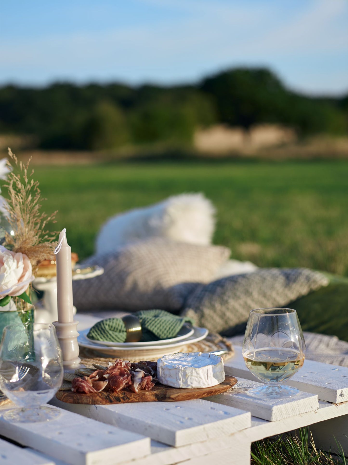 Outdoor Dining Experiences